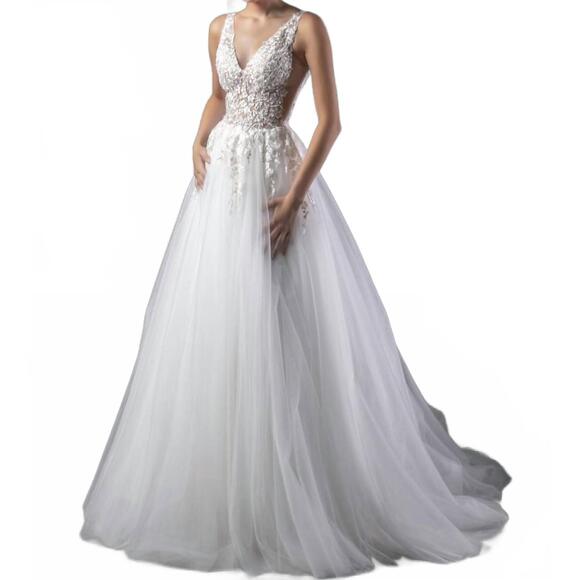 NEW JOVANI lace v-neck wedding ballgown in off white